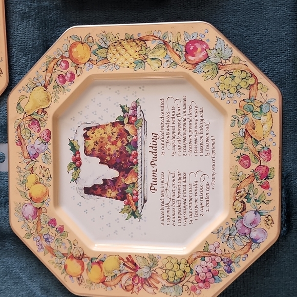 Vintage Avon trays - Picture 3 of 5